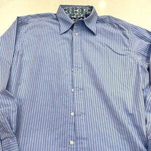 R&G-men’s xl, shirt nice print. color and cuffs have nice matching fabric.